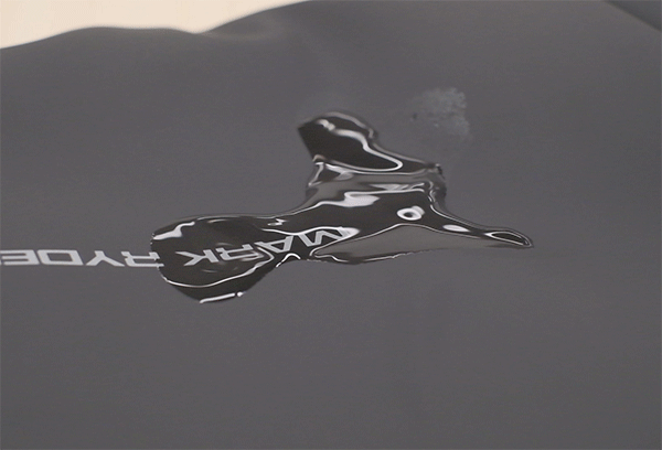 PUレザーにレインコートで雨対策！ 細かい機能も充実でコスパ高めのデイパック｢MARK RYDEN｣を試してみた