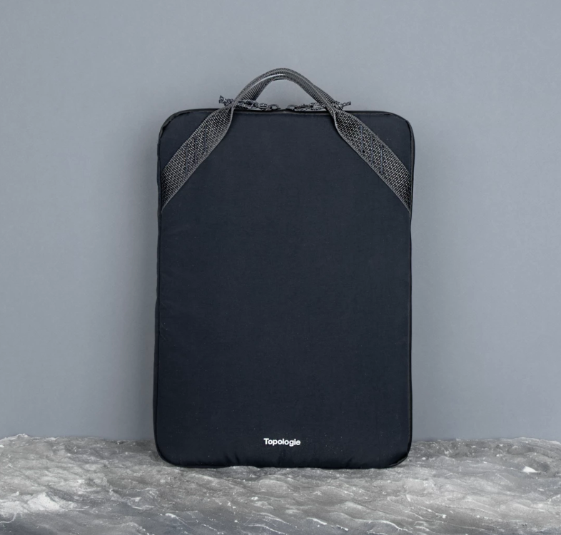 LaptopSleeveLight1