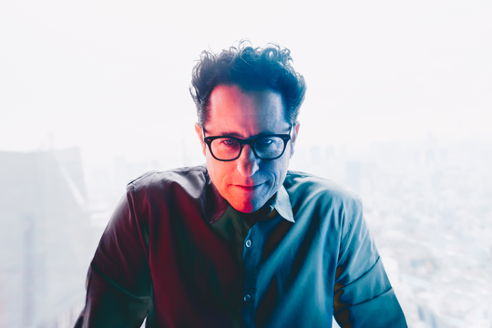 恐怖を感じるからこそやりがいがある仕事:『スター・ウォーズ/スカイウォーカーの夜明け』のJ・J・エイブラムス監督にインタビュー!