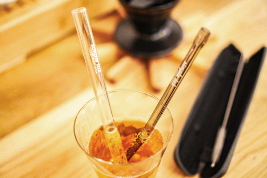 ノマドワークにもエコを取り入れられるかも？ オシャレなガラス製マイストロー｢ESSENTO｣を使ってみた