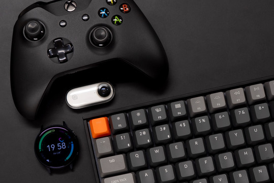 2019年ギズ編集部が買ったもの:身の回りの小ガジェットをあれこれアップデート