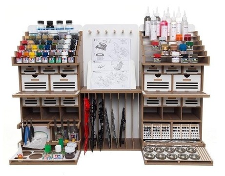 これ以上のプラモデルの製作環境はないかも。「Artty Station」がmachi-yaに登場