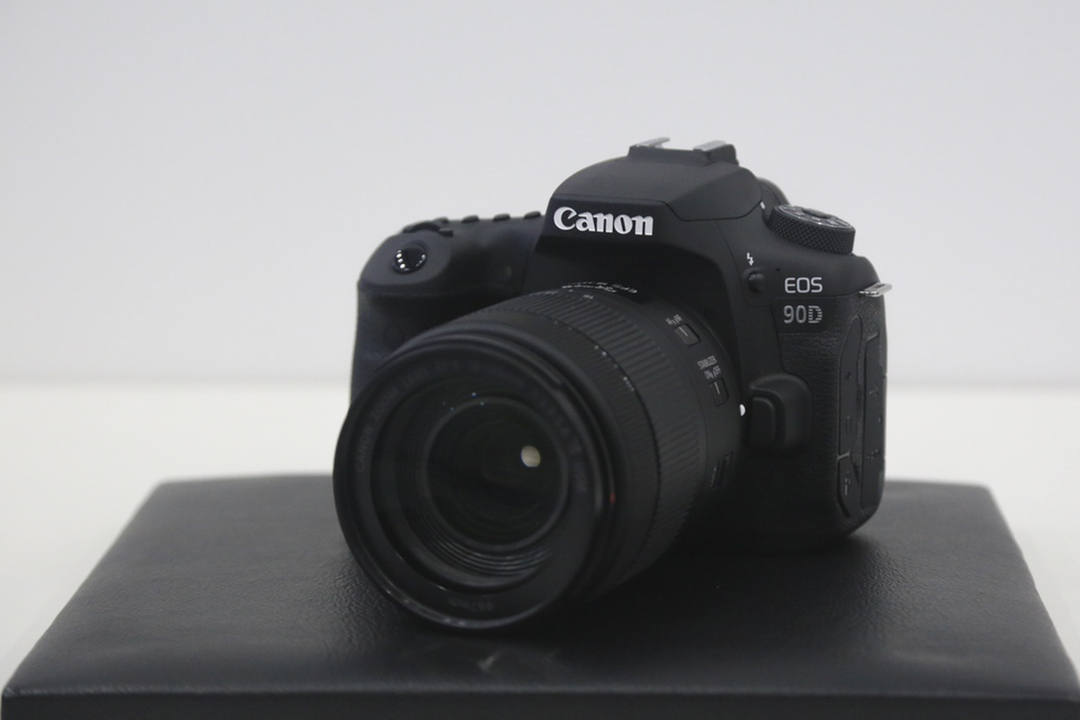 eos90d