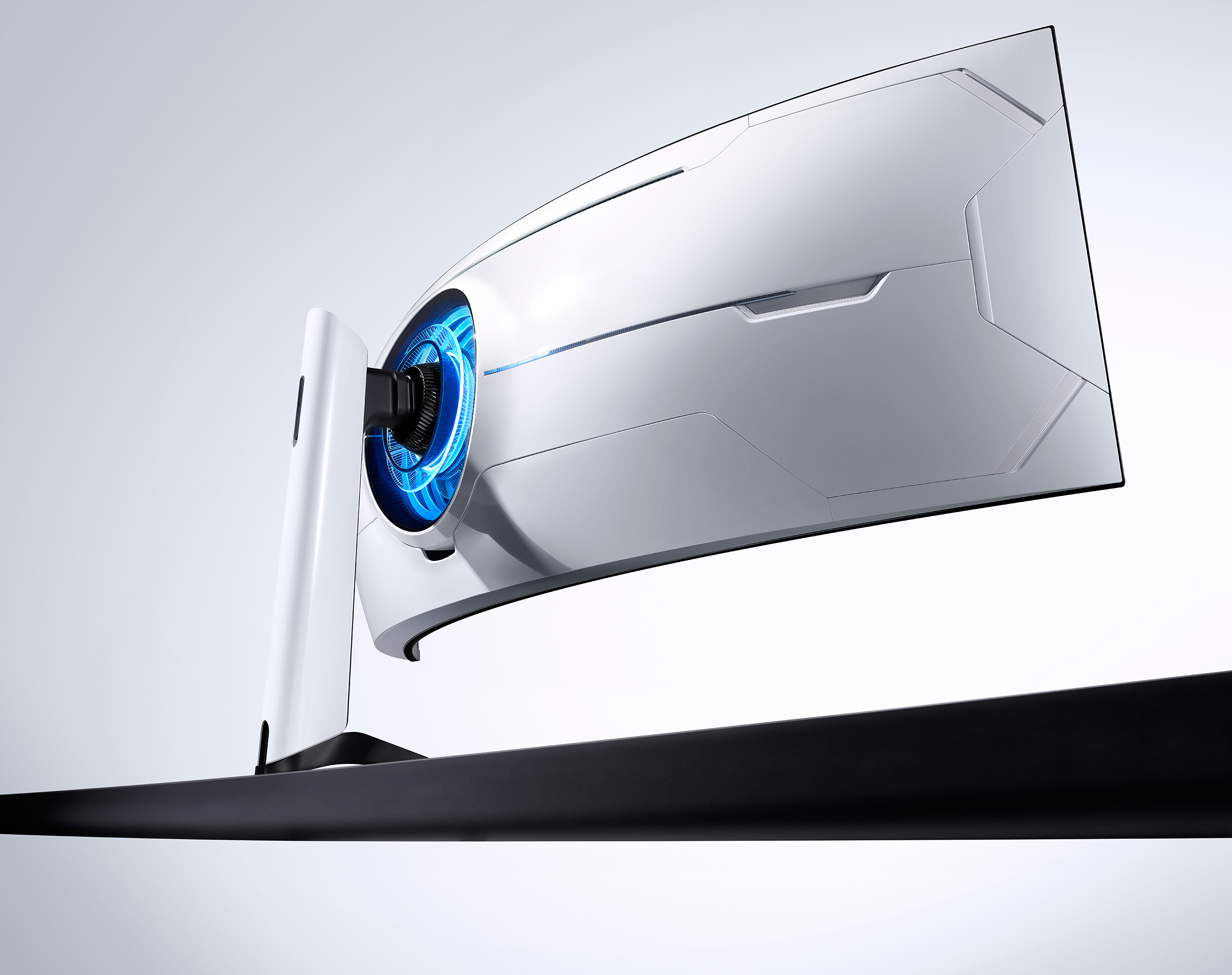 まるでシミュレーター。Samsungの49インチ「Odyssey G9」湾曲ゲーム用 