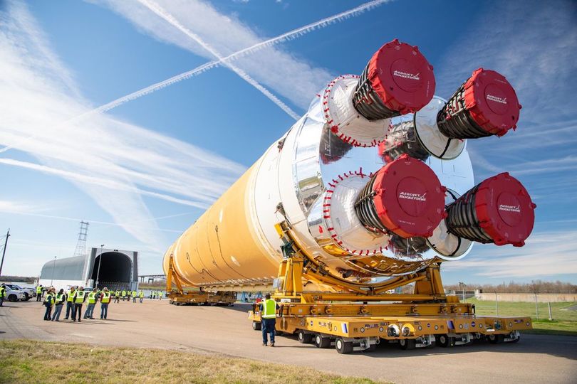 maf_20200108_artemis_roll_out_dn_5673_0.0