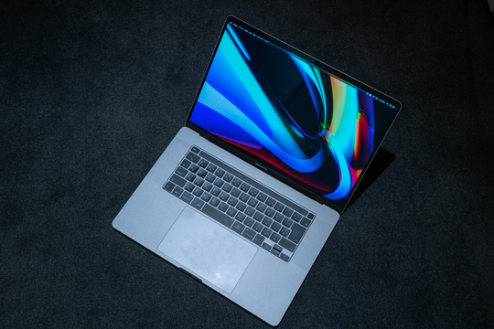 新キーボードな13インチMacBook Pro!? 未発表製品の息吹を感じる
