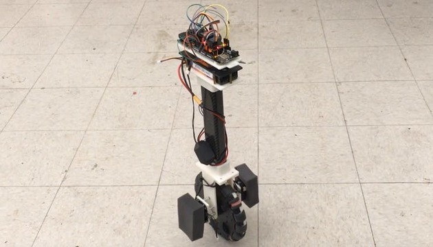 ロボットに新たなモビリティーを。横移動できる一輪車ロボットをUCLAが研究中