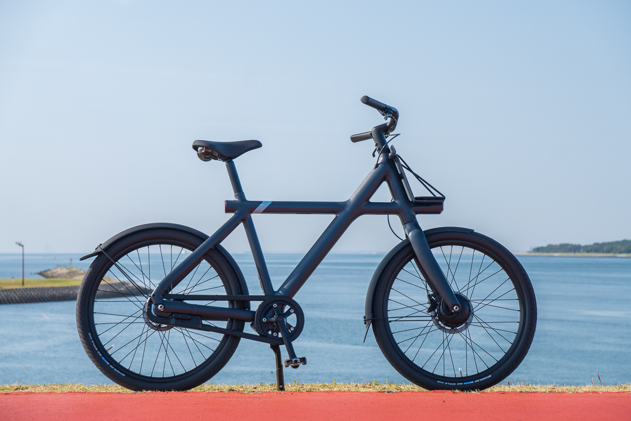 VanMoof X3レビュー：あまりに快適、独創的。世界初の「オートマ電 