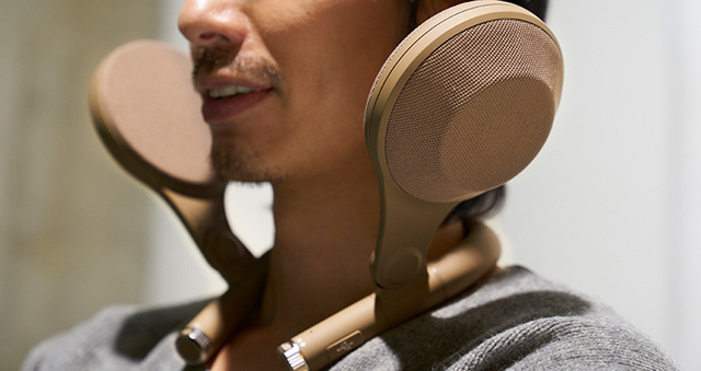 アイワ、ネックバンド式スピーカーの一線を超えるナハナハモデル