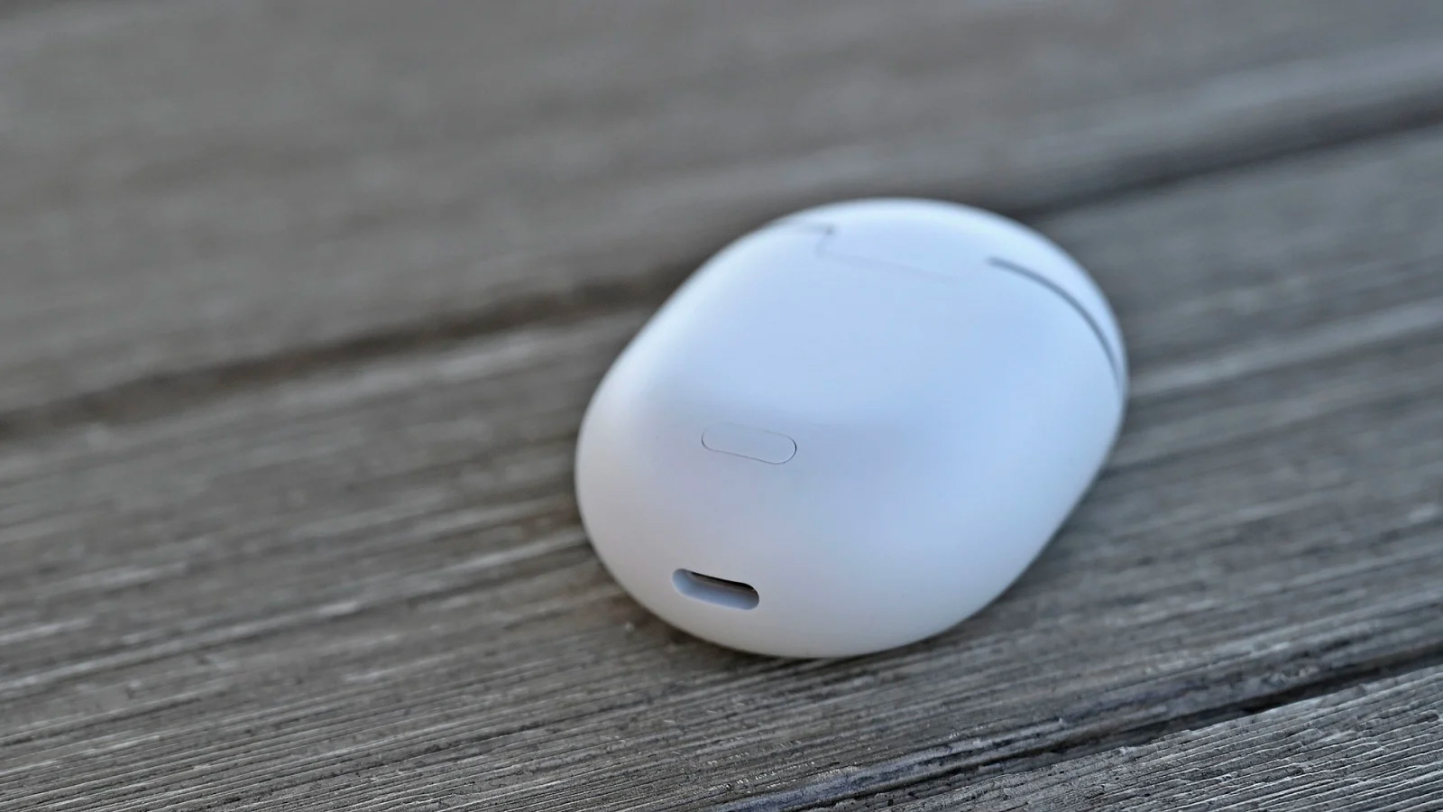 Googleの完全ワイヤレスイヤホン「Pixel Buds（2020）」レビュー：つけ