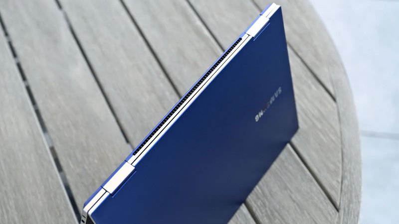 200506_galaxybookflex10