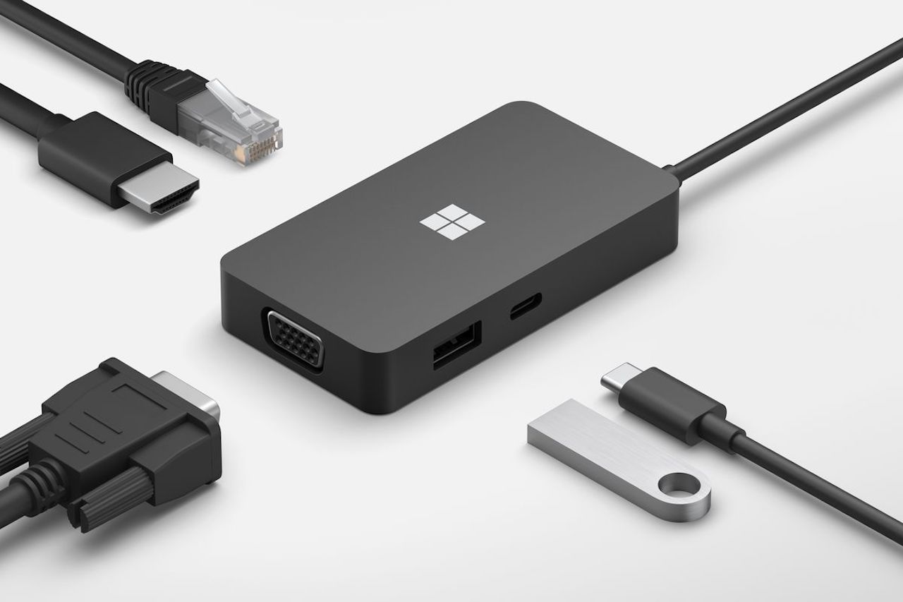 今どき仕様になった「Surface Dock 2」。家で使うならドックが便利だ
