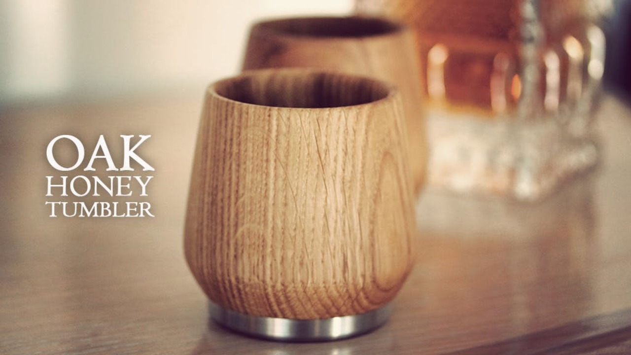 ウィスキー好きは必見？ 熟成樽にも使われるオーク材のこだわりタンブラー