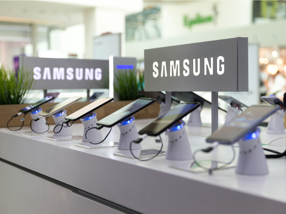 多すぎぃ 新しいgalaxyスマホは6 800mahのタブレット級バッテリー搭載か ギズモード ジャパン