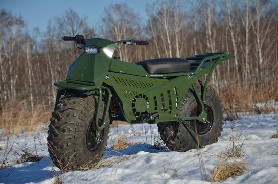 バラして車載できオフロードもへっちゃら。ロシアの極太2輪駆動バイク「TARUS」が欧米輸出開始