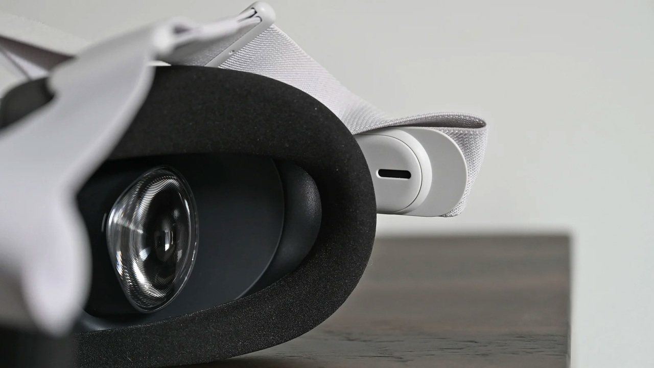 Oculus Quest2 イヤスピーカー部分