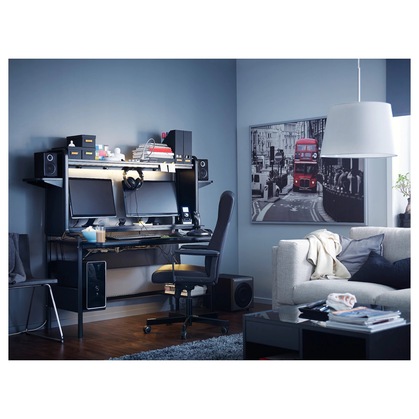 IKEAにゲーミングデスクがあるって知ってた？ ゲーム好きが考え抜いた