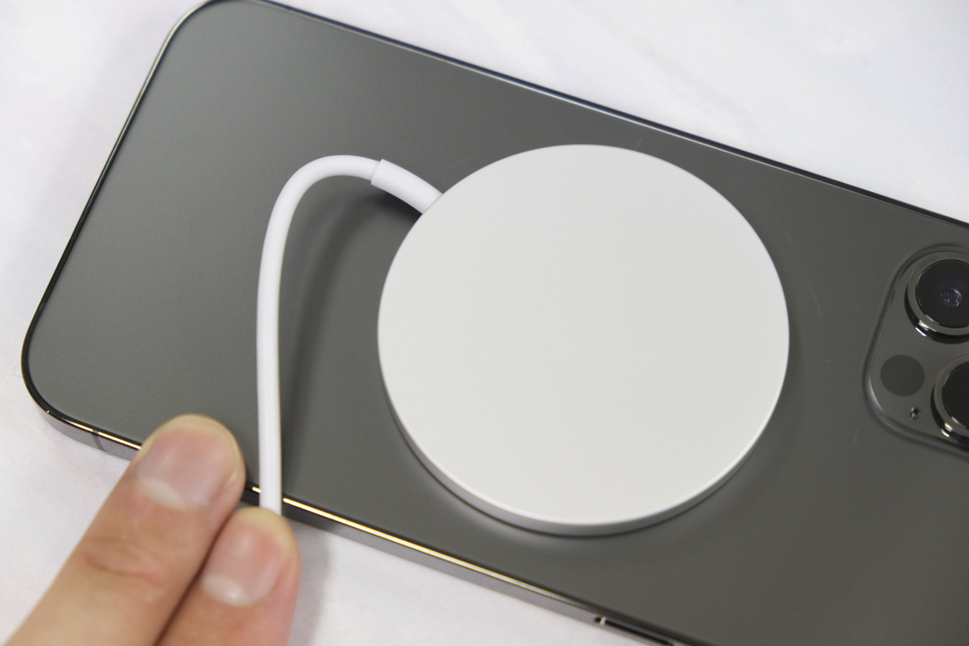 201019magsafe_08
