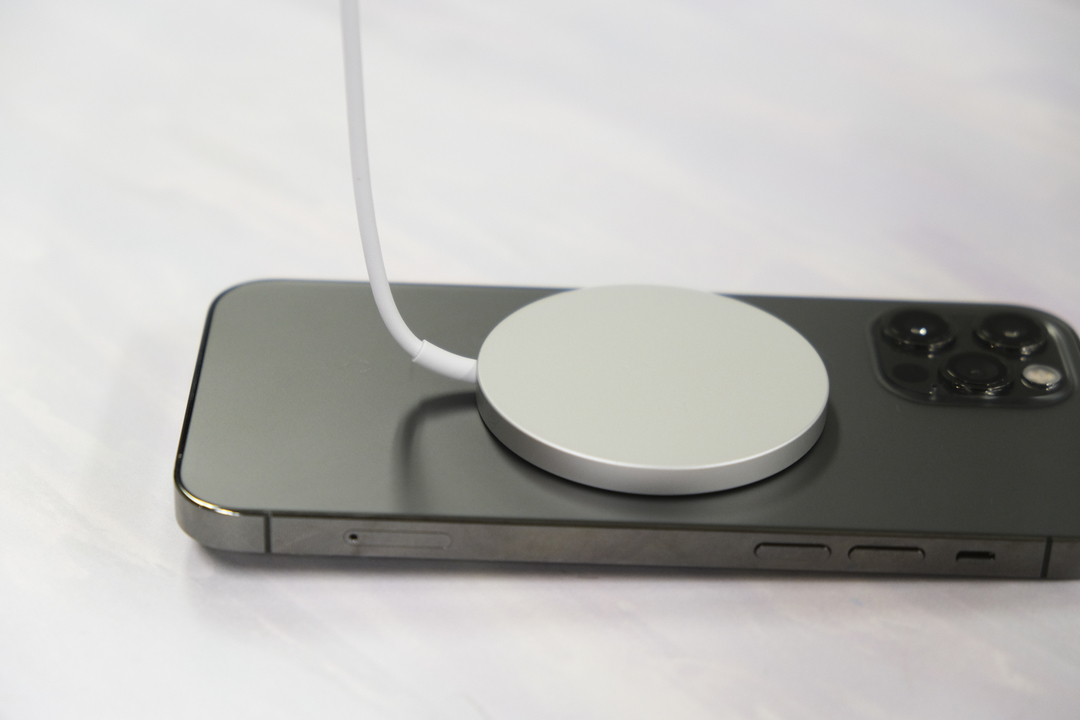 201019magsafe_09