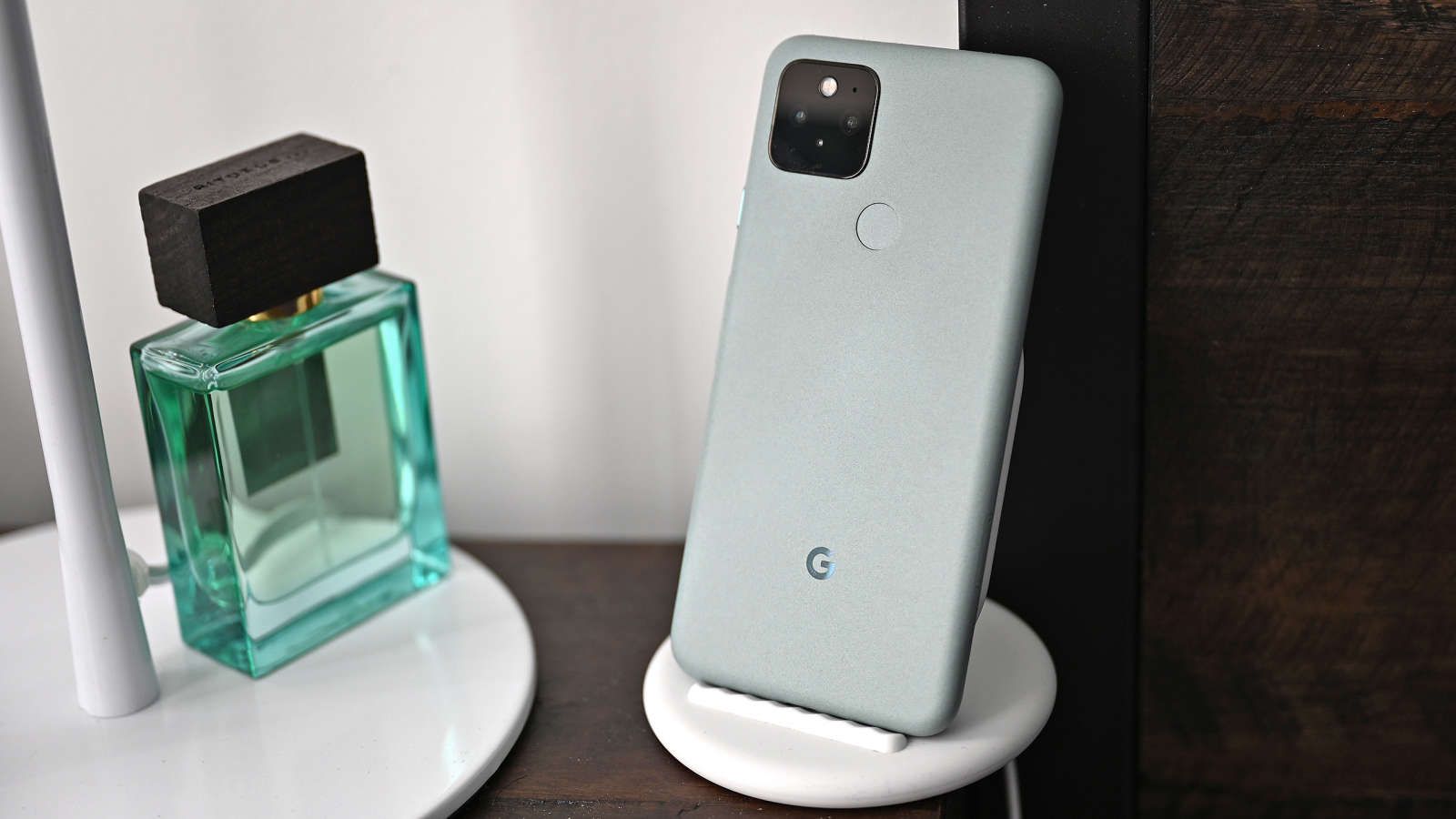 Pixel 5レビュー：トレンドに逆らって大正解 | ギズモード・ジャパン