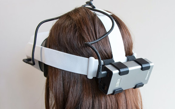 バランス改善策となるか?Oculus Quest 2用外部バッテリーというウェイト