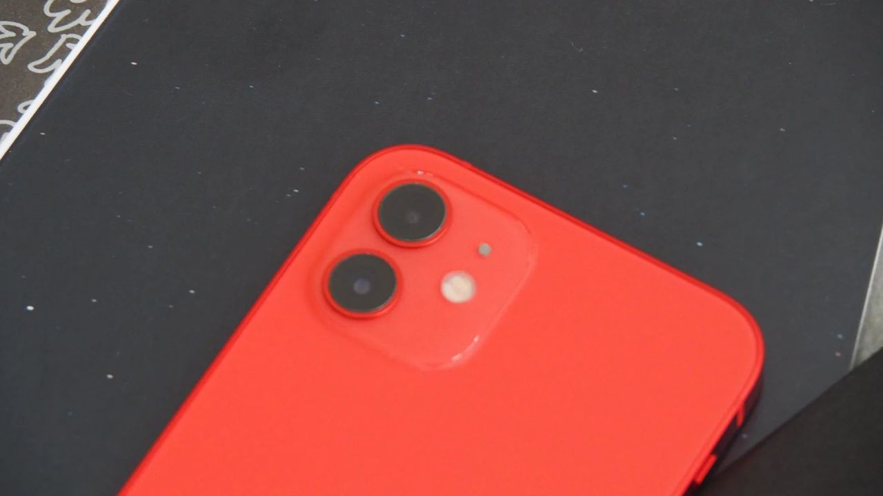 201028_iphone12rev8