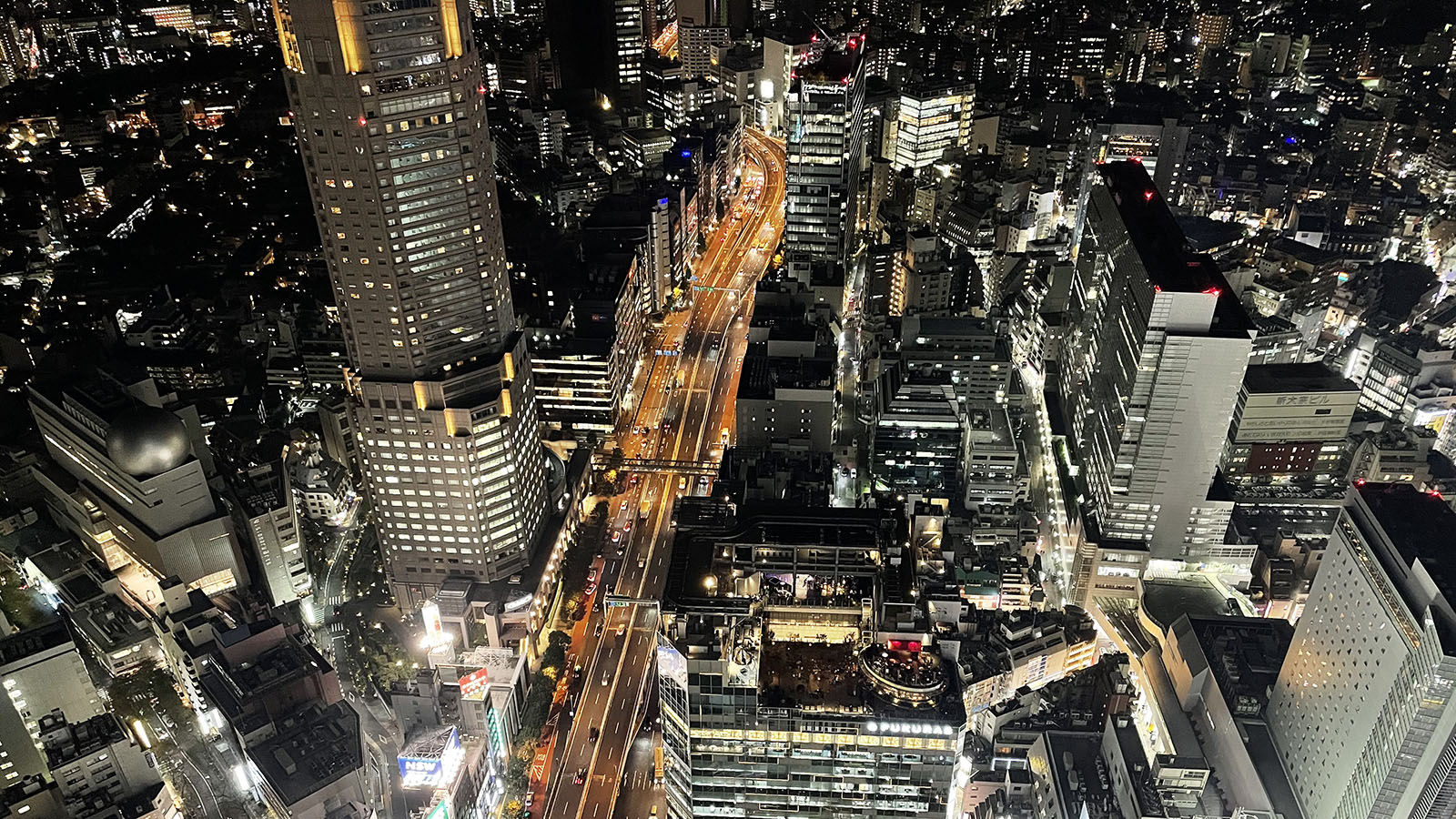 Iphone 12 Miniでこんなに美しい夜景が撮れました ギズモード ジャパン