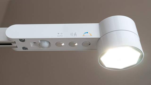 室内光でもグングンとチャージ可能な新ソーラーパネル、ガジェットの救世主に?