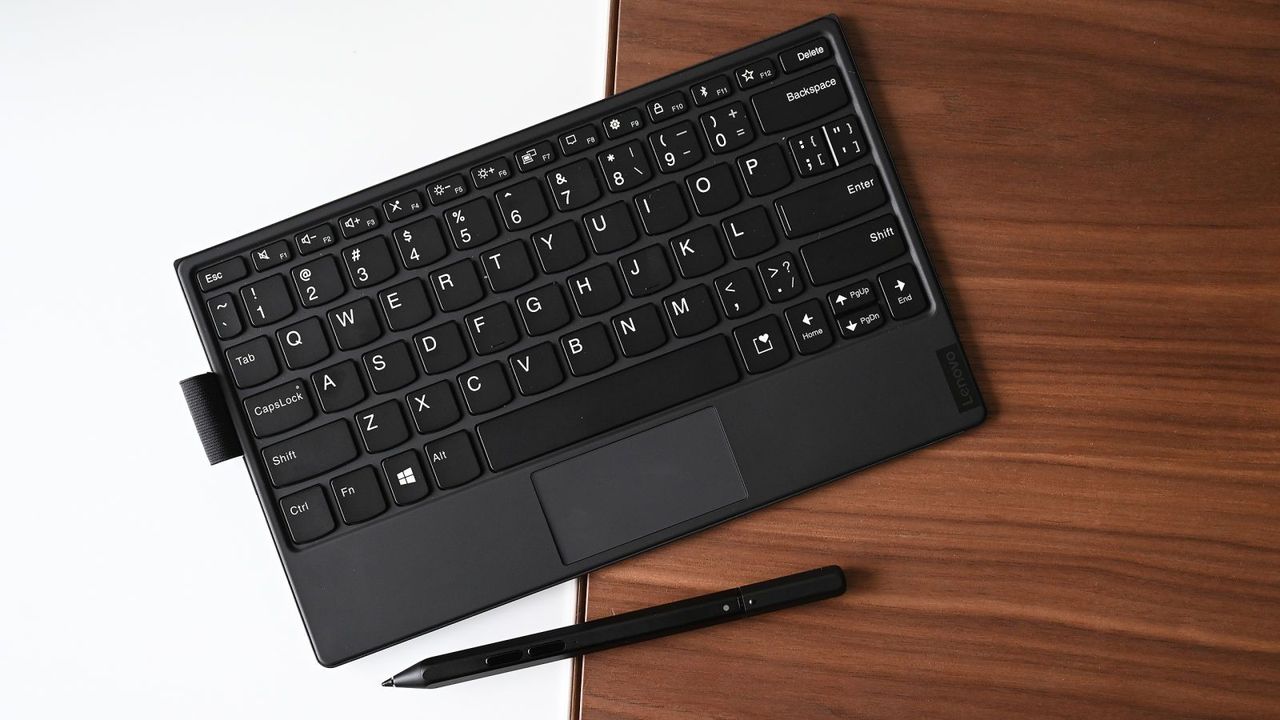 201210_thinkpadx1foldrev9