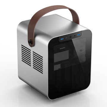 コンパクト家電のように見えますがデスクトップPCケースです