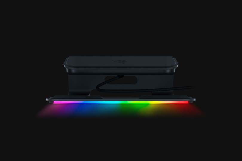 21020_razerstand3
