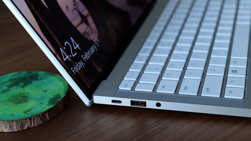 210209_razerbook13rev5