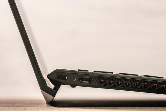 すごいCPUを積んできたVAIO ZのパワーをM1 MacBook Airと比べてみた