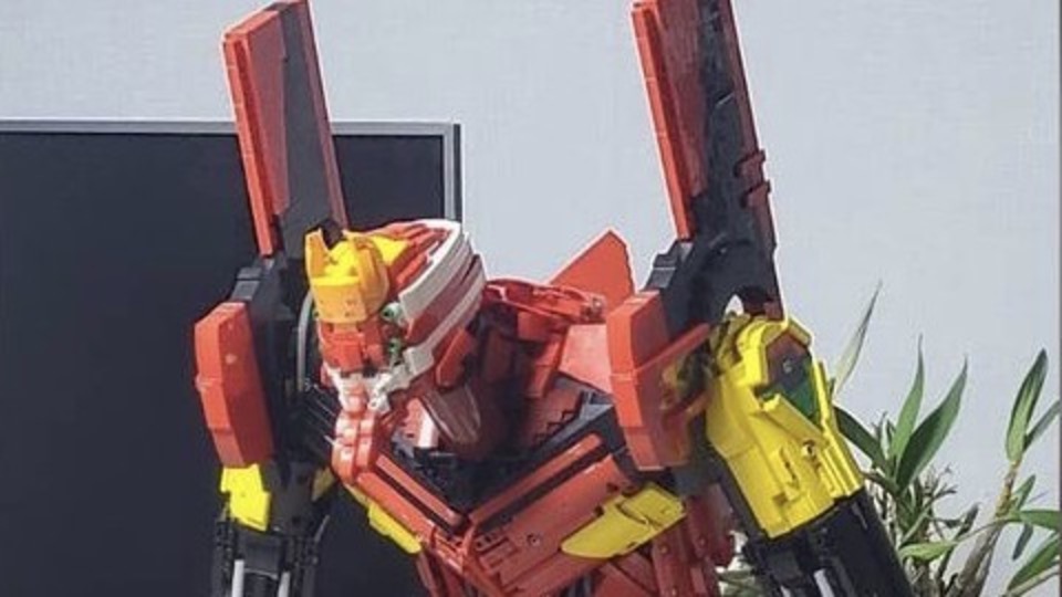 10年越しの大作 韓国のレゴビルダーが高さ140cmのエヴァ弐号機を作る ギズモード ジャパン