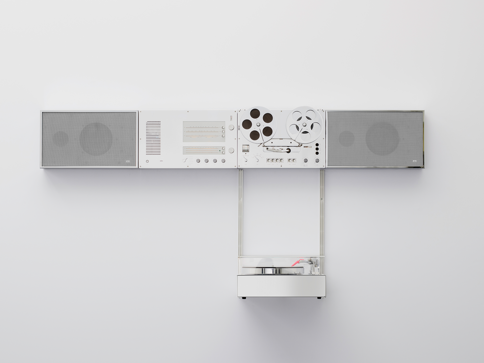 ブラウン100周年記念 ヴァージル アブローが 機械遺産 級の壁掛けオーディオを復活させる ギズモード ジャパン