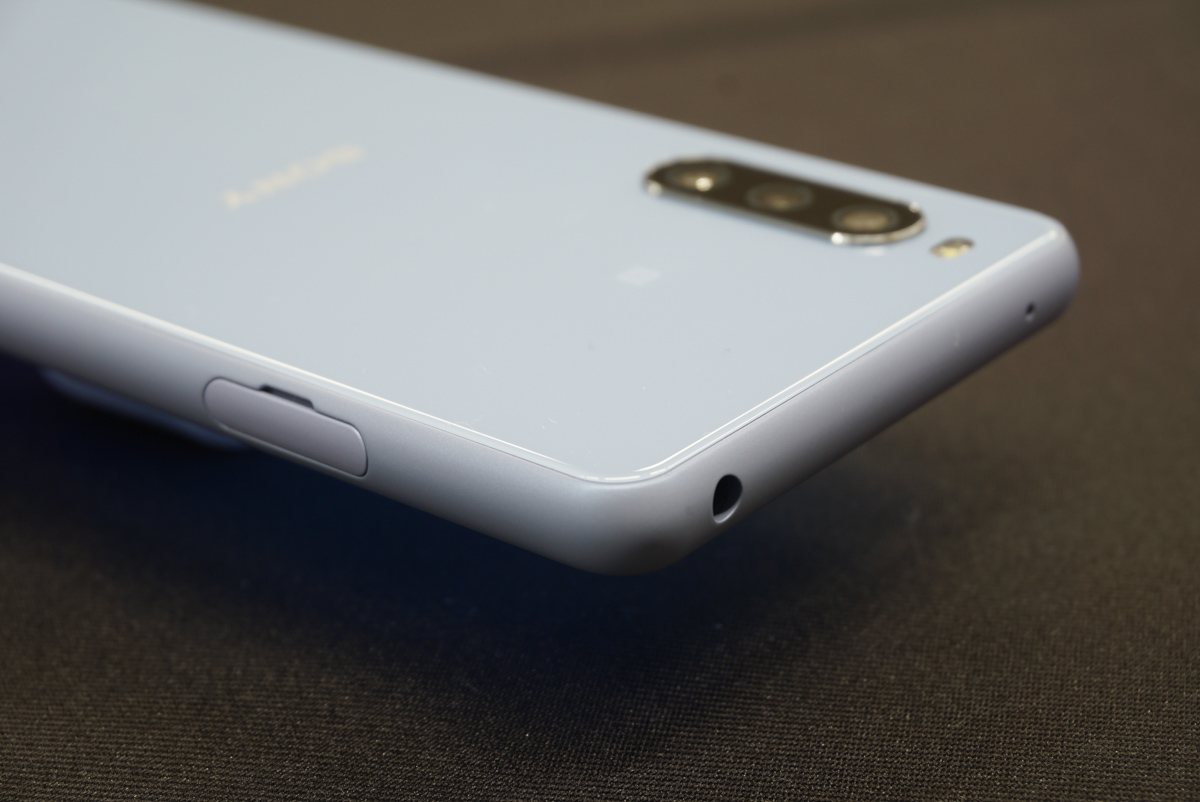 Xperia_10_III_g