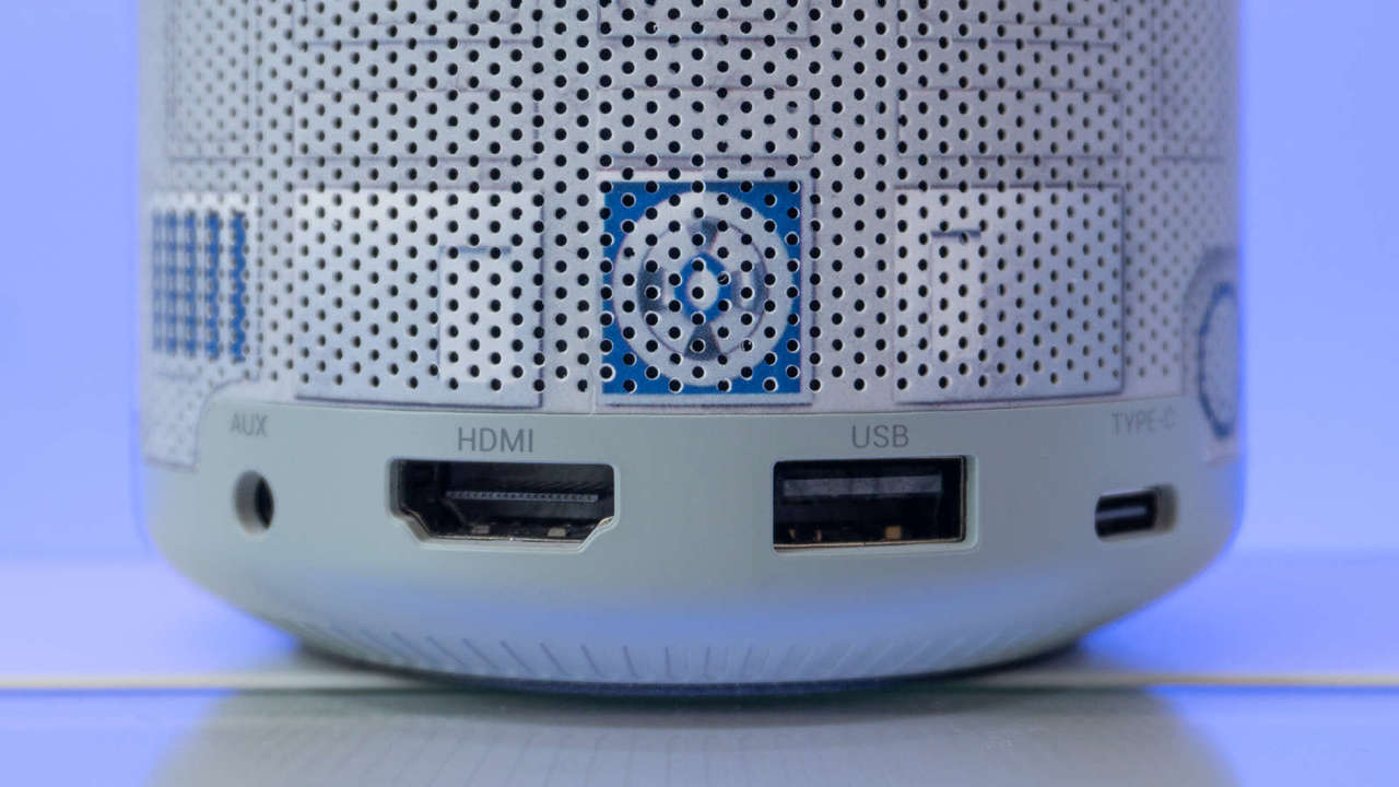 210428R2D2Projector5