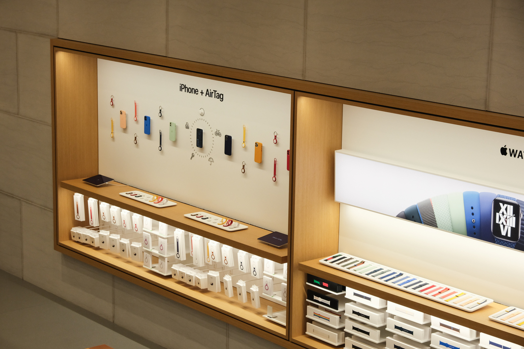 210430airtagstore_12
