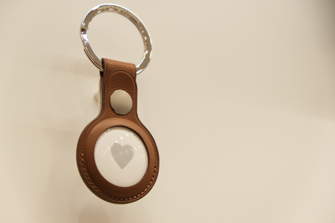 210430airtagstore_18