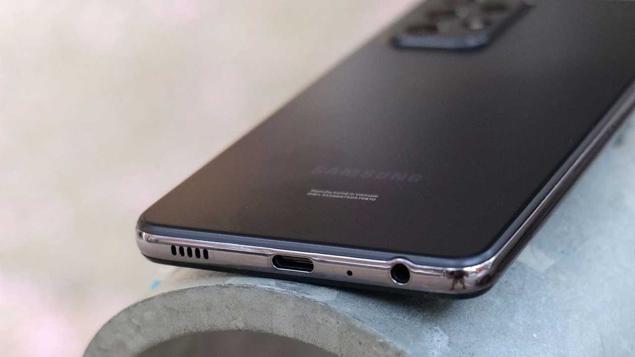 20210509GalaxyA52_5G_c