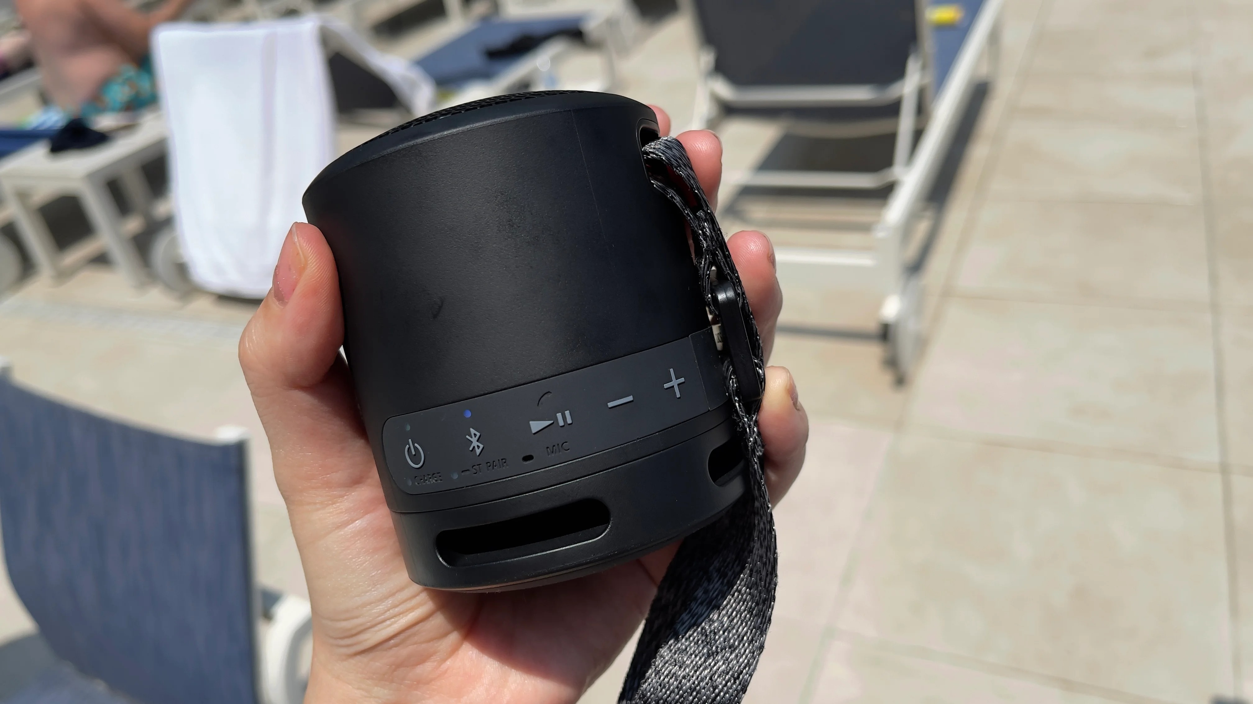 ソニー アクティブスピーカー「SRS-XB13」レビュー：旅の相棒には最高