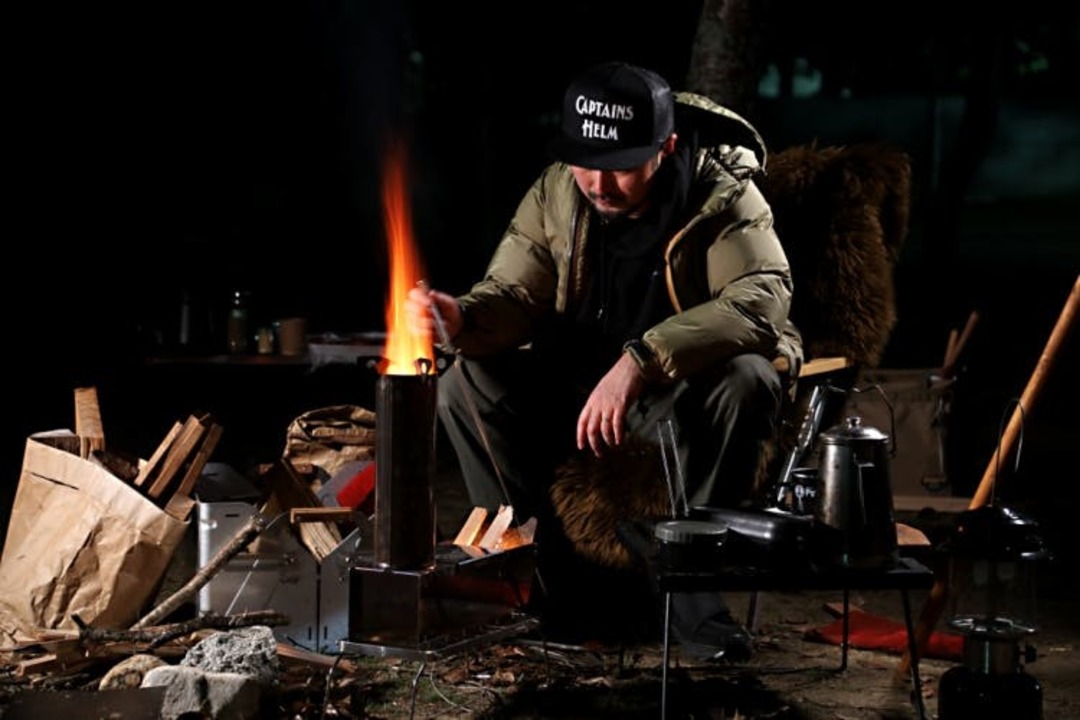 少ない燃料で火力max ダイナミックな炎を楽しむロケットストーブ ギズモード ジャパン