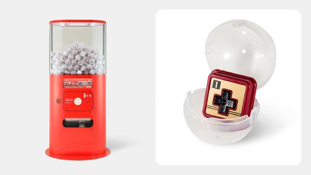 ファミコンとNESのコントローラーを3分割にしたカプセルトイ。Nintendo TOKYOでガチャれるよ