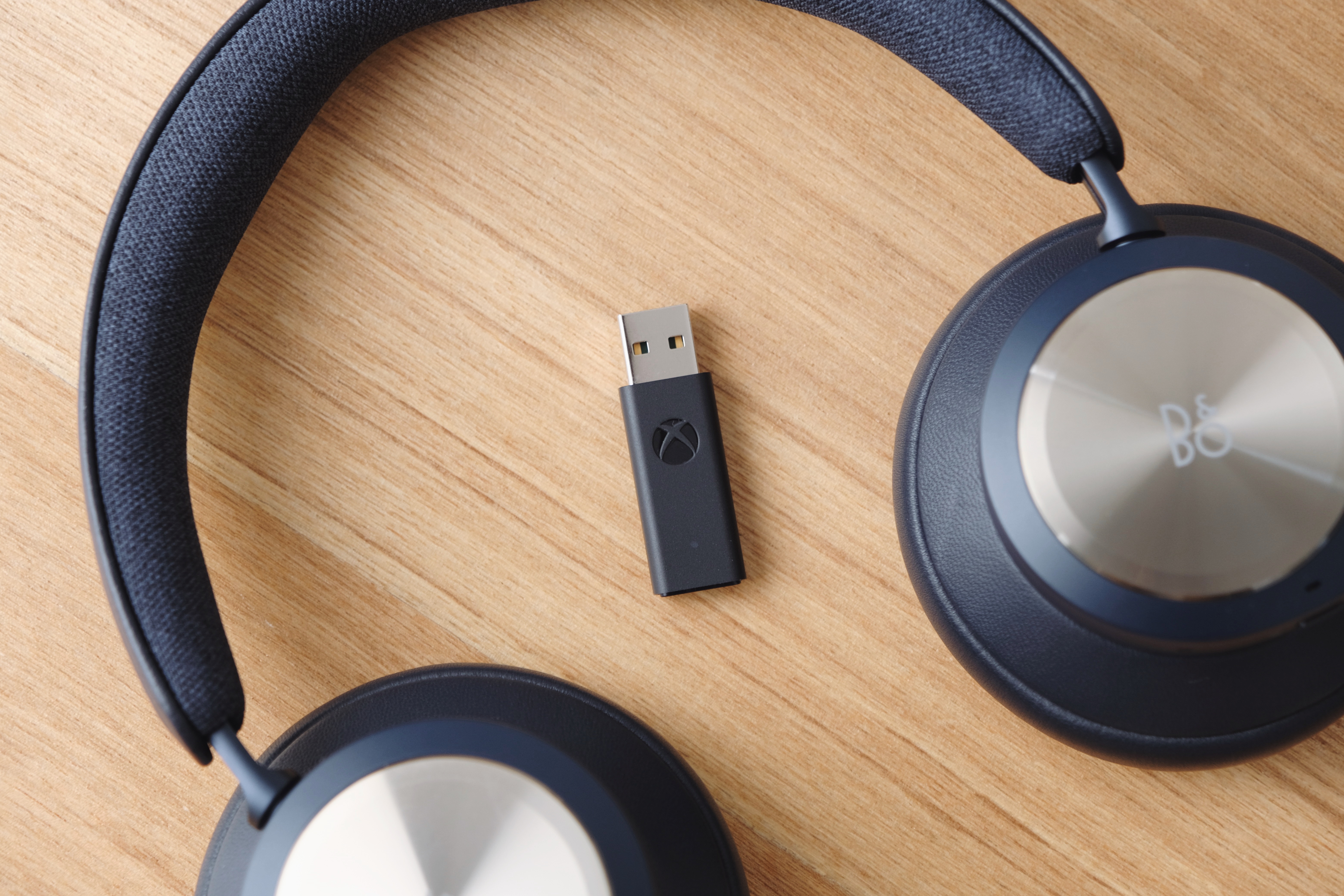 音楽、ゲーム、仕事用のヘッドホンを1台運用に！って考えると「Beoplay