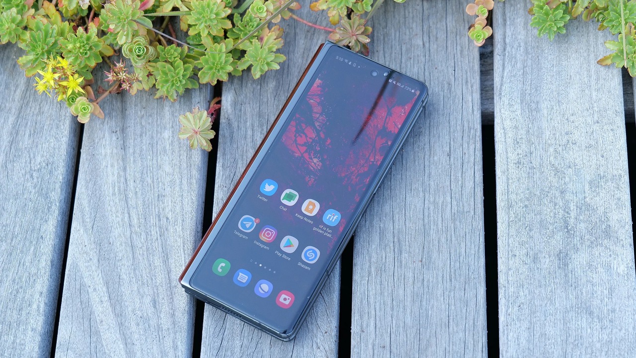 210812foldablephone03