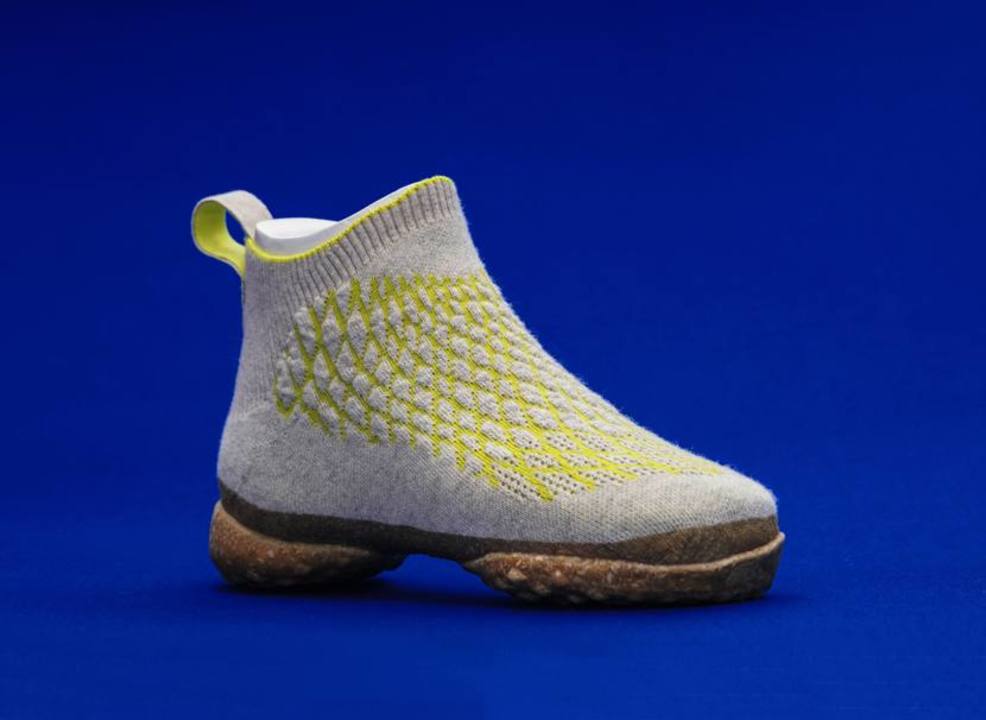 100 生分解性可能スニーカー キノコと天然ゴムと犬の抜け毛が原料 ギズモード ジャパン