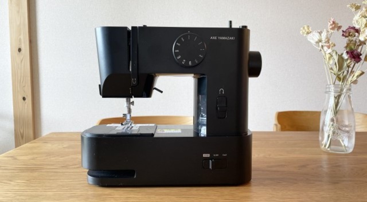 裁縫しない民にもおすすめな約1万円のクールなコンパクトミシン 家庭科の授業ぶりでも問題なく使えた ギズモード ジャパン