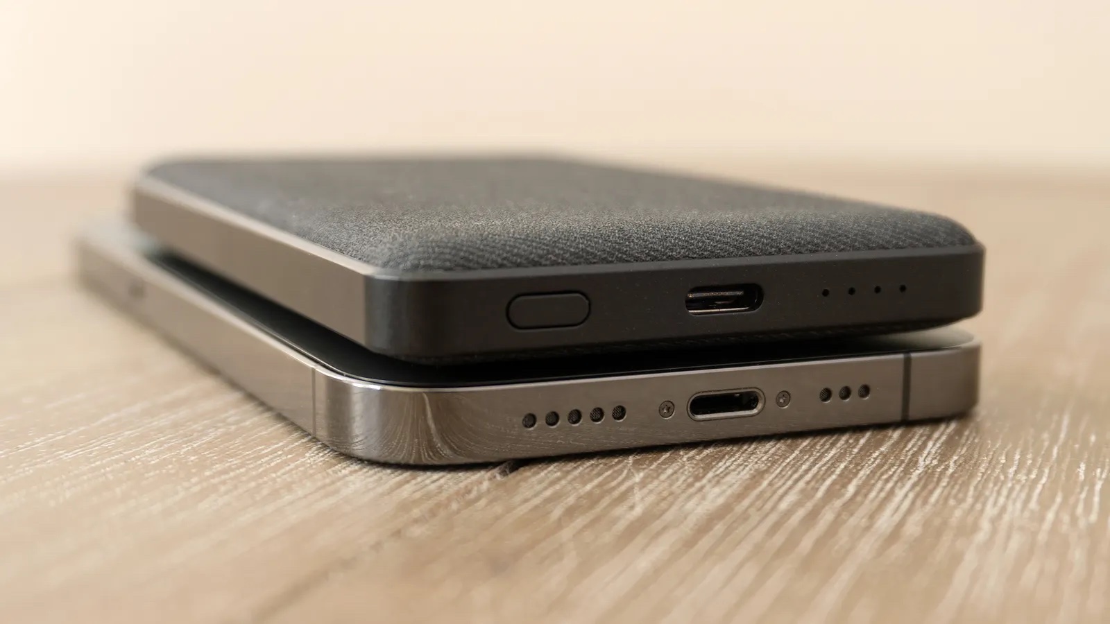 Iphone 12に最適 なmagsafe対応モバイルバッテリー決定戦 開始っ ギズモード ジャパン