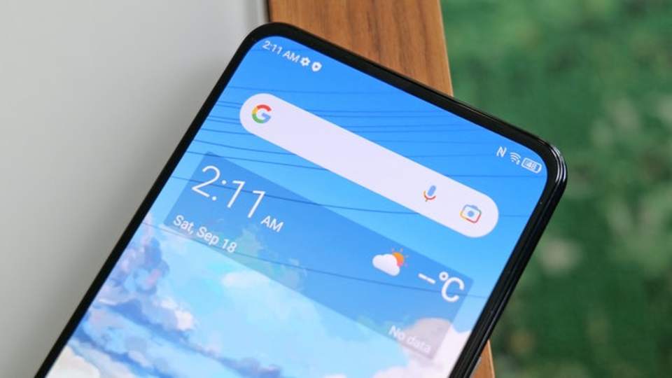 ノッチもパンチホールもない それでいて美しいフロントカメラ搭載の全画面スマホ Axon 30 2021年9月27日 Biglobeニュース
