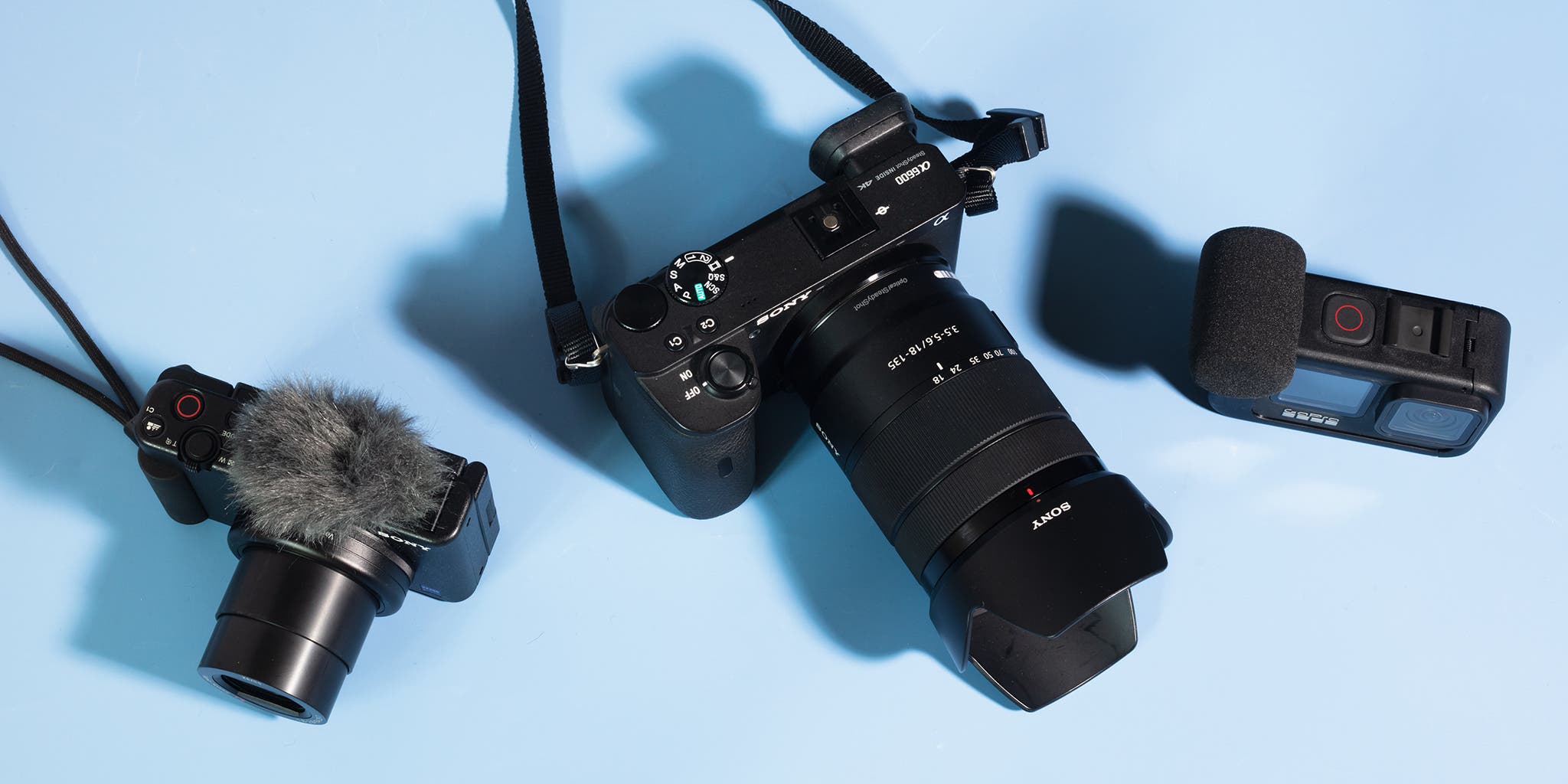 Vlogにおすすめのカメラ3選 マイクやジンバル 三脚などのアクセサリーも合わせて紹介 ギズモード ジャパン